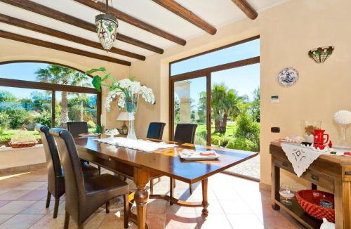 Castelvetrano House | Elegant Villa, Selinunte Oasis