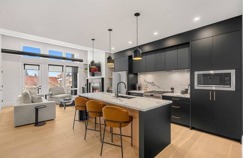 Killarney House | Ember House | Lux 2 Bed | Min to DT