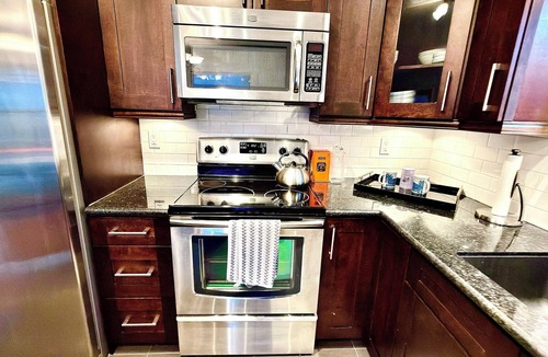 Langley House | Emerald 3Bed 1Bath Rancher 2C-D W/EvEs+Spa+BBQ+RKE