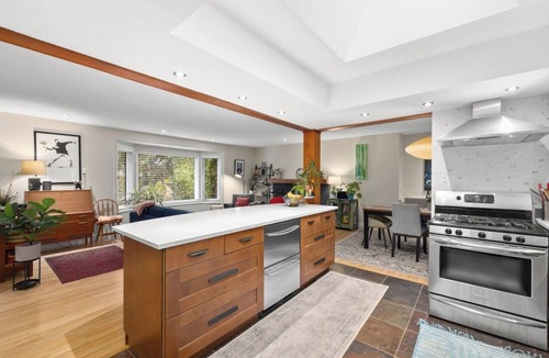 Lynn Valley House | Entire Home with Hot Tub, Steps to Trails
