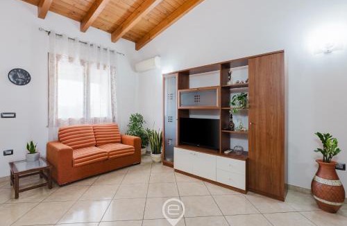 Oristano Apartment | Estay - Mauri's house - AirCon - WiFi - Veranda