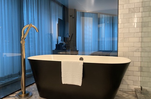 Central Hotel | EXchange Hotel Vancouver