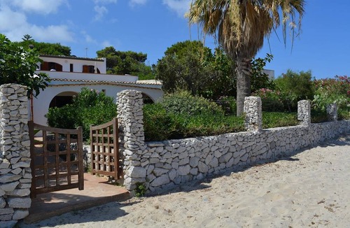 San Vito Lo Capo Apartment | Exclusive villa with beach access. Villa with terrace overlooking the sea of St. Vitus