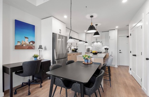 Aldergrove Apartment | Executive Country Living without Compromise