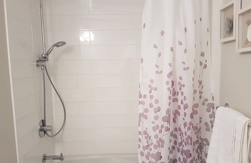 Lower Lonsdale Apartment | Executive Studio Lower Lonsdale