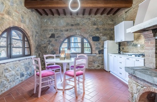 Chianni House | für 10 Personen und 4 Kinder in Chianni, Toskana (Provinz Pisa) by Interhome