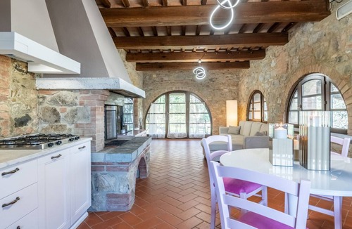 Chianni House | für 10 Personen und 4 Kinder in Chianni, Toskana (Provinz Pisa) by Interhome