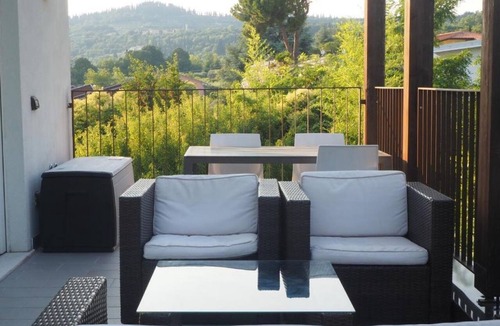 Bardolino Apartment | Fair View Apartment, 1st Floor