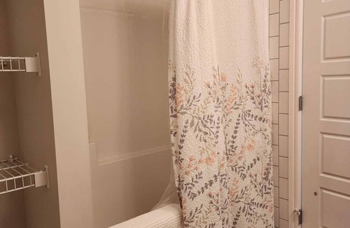 Southwest Edmonton House | Family friendly home in South Edmonton (Near airport)