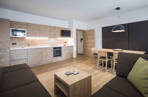 Sand in Taufers Apartment | Family XL Apartment with Mountain/Garden View, Terrace and Wi-Fi
