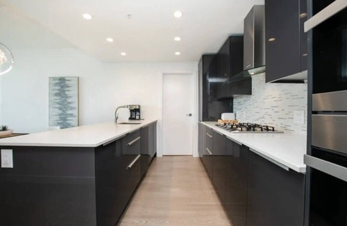 Downtown Vancouver Apartment | Fantastic 2bdr Penthouse corporate condo in terrific location downtown Vancouver