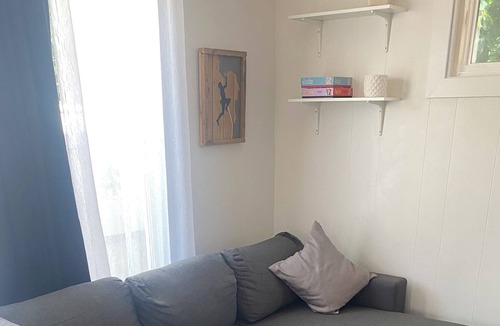 Downtown Kelowna Apartment | Fantastic location downtown Kelowna 1 bedroom suite (Pet friendly)