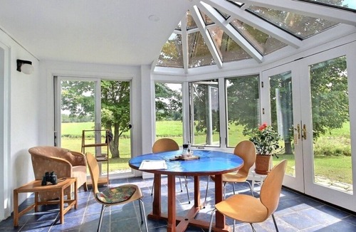 Notre-Dame-du-Mont-Carmel Ski Chalet | Farmer's Cottage