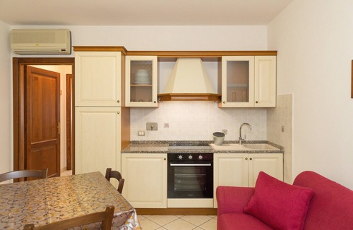 Campiglia Marittima Other | Farmhouse "Il Girasole - Malva" with Shared Pool, Shared Garden & Wi-Fi