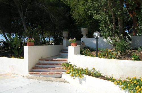 Favignana House | FAVIGNANA: STUDIO 2 PLACES IMMERSED IN THE GREEN OF A WONDERFUL PINETA
