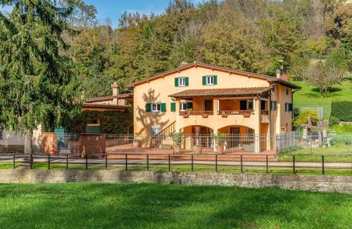 Reggello House | Ferienvilla 'Fattoria' mit eigenem Pool by Interhome