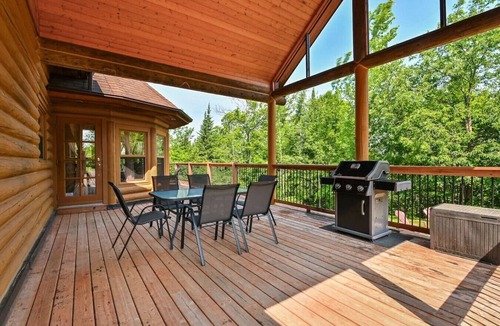 Fiddler Lake Resort House | Fiddler Lake Resort - Deer 86