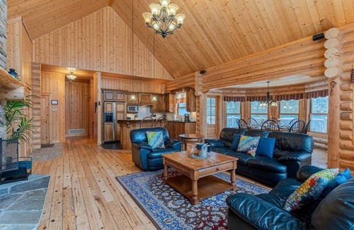 Fiddler Lake Resort House | Fiddler Lake Resort - Deer 80