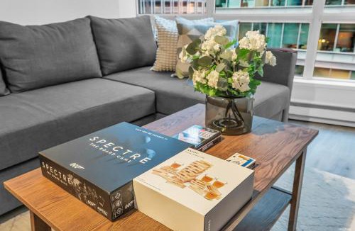 Coal Harbour Apartment | MAJOR INTERNATIONAL SPORTING EVENT Stay 1-BR Condo Near BC Place with Free Parking and AC