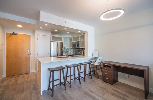 Coal Harbour Condo | ⚽ FIFA World Cup 2026 | Furnished Coal Harbour Condo | Parking Included