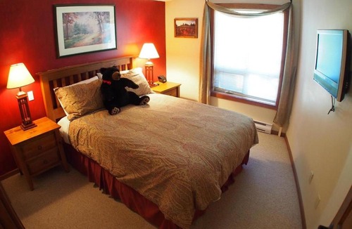 Sun Peaks Cabin | Fireside Lodge #409