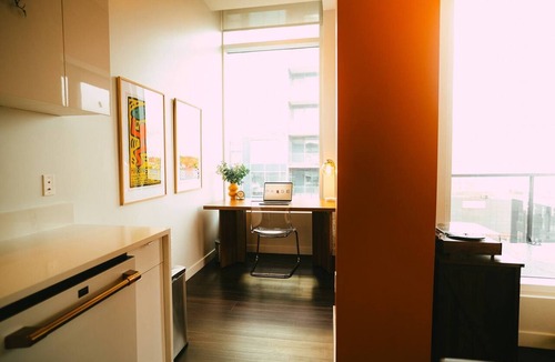 Downtown Halifax Apartment | *Free Parking* Cozy 2br/2ba Penthouse DT Halifax!