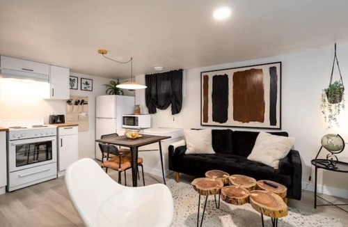Edmonton House | Fresh University & River Valley - 2 Bedroom