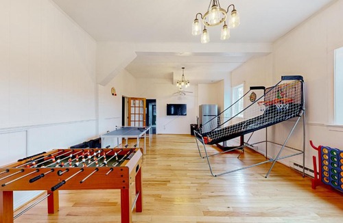 McDowell House | Games Galore! Riverfront Group Retreat in McDowell