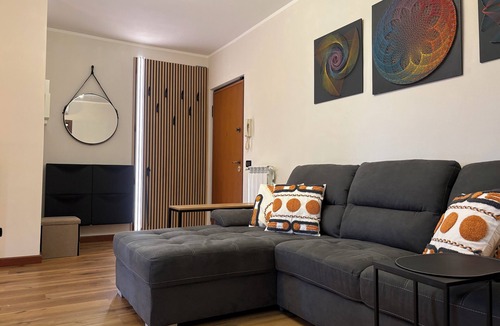 Cavalcaselle Apartment | Gardaland & Lake Apt with parking lot