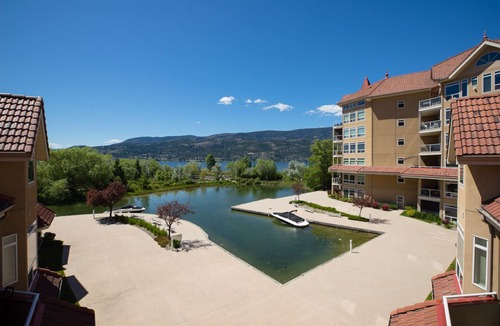 North End Condo | Garden level getaway at Discovery Bay