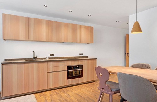 Trodena Apartment | Goldener Adler Apartment Classic 3 with Balcony, Sauna, and Breakfast Included - new 2026