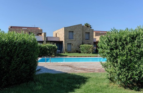Masainas Villa | Golden Stone Villa: Pool & Relax