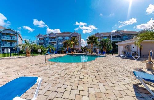 Central Myrtle Beach Apartment | Golf & Beach Time