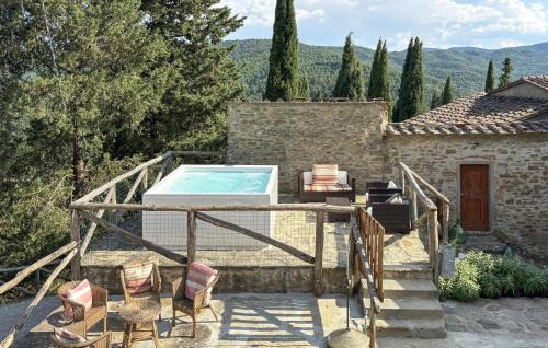 Pieve al Bagnoro House | Gorgeous Home In Palazzo Del Pero Ar With House A Panoramic View