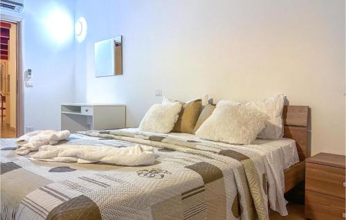 Lecce nei Marsi Apartment | Gorgeous Apartment In Lecce Nei Marsi With Wifi