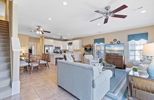 Surfside Beach House | Great Beach House - Pool - 3 min walk to the beach, pier & restaurants