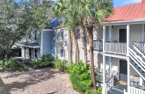 Cannonborough Elliotborough House | Great Downtown Charleston Location!