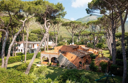 Latina Lido Villa | Great Dune beachfront villa with exclusive direct access to the 50m beach