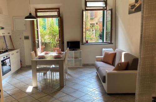 Chianni Apartment | Great studio apartment in the heart of Chianni