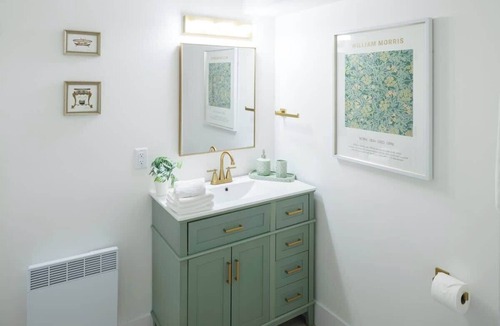 Charlottetown Apartment | Green Gables Suite - Studio in Downtown