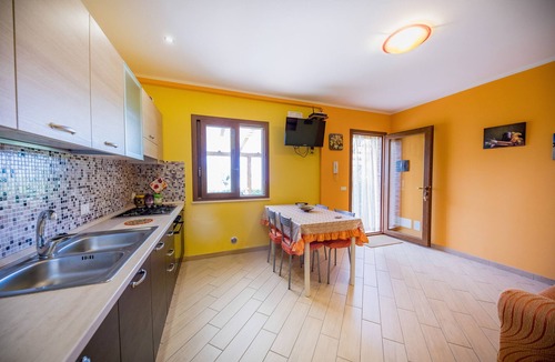 Cefalu Villa | Green Hills House - Large Apt - Wifi- Sea view terrace- Parking pvt