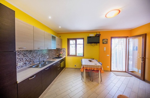 Cefalu Villa | Green Hills House - Large Apt - Wifi- Sea view terrace- Parking pvt