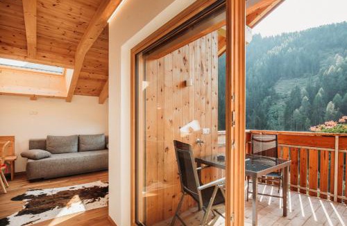 Luson Apartment | Großkarnaiderhof Ferienwohnungen-Bauernhof-Dolomiten-Natur Pur