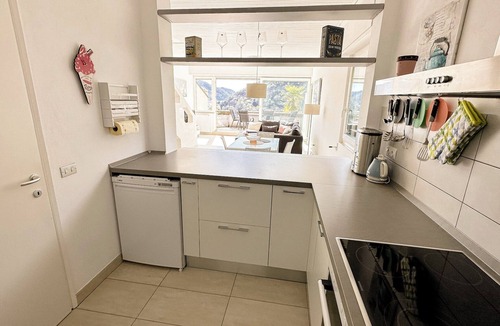 Cannobio Apartment | Großzügige 3½-zimmer-wohnung mit 2 Balkonen und Panoramaseesicht