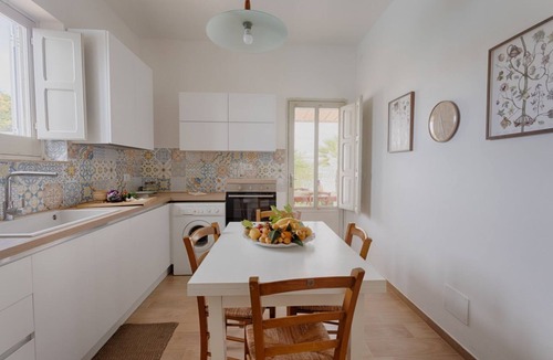 Rilievo Apartment | GuestHost - Quiet 107 sqm apartment with independent entrance, perfect for 4 people, located on the ground floor of a renovated building (NOT suitable for disabled people). The apartment is located in Misiliscemi and boasts a splendid view of the Egadi i