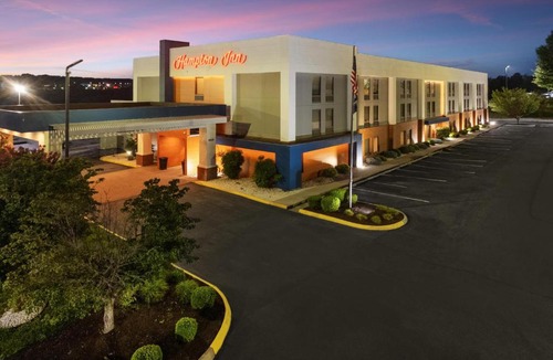 Newbern Hotel | Hampton Inn Dublin
