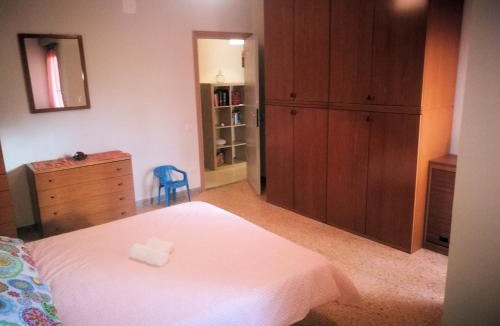Quartiere XXXIV Lido di Ostia Levante House | Happy house Mare di Roma