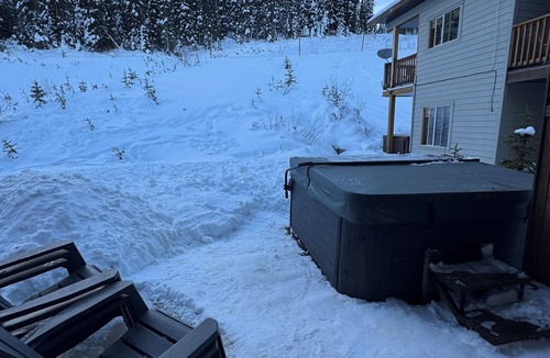 Apex Mountain House | Hidden Gold Hideaway - Apex Mtn - multi-family,pet friendly, slopeside townhome