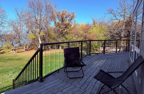 Manitoba Cabin | High-end cabin with a mix of vintage and modern touches.