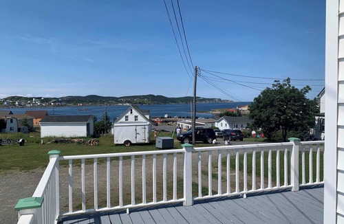 Twillingate House | Hillside Cottage